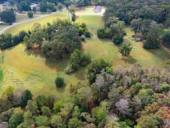 3rd image of 79 Floyd Rd SW