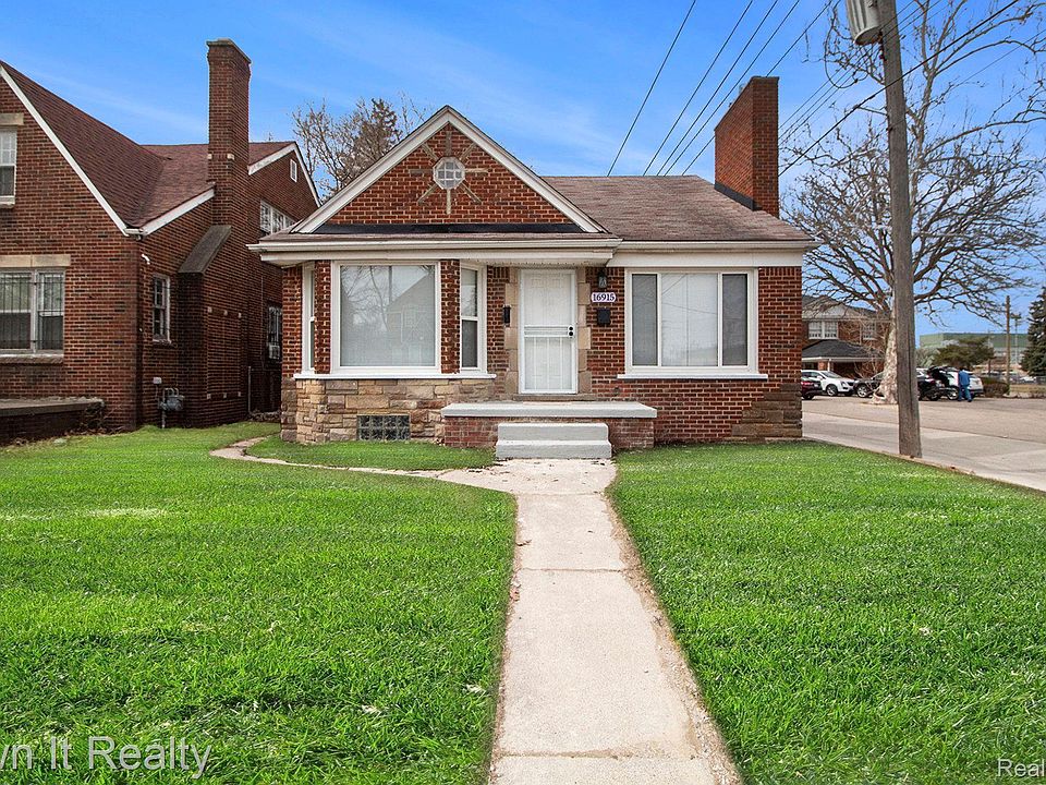 1st image of 16915 Marlowe St