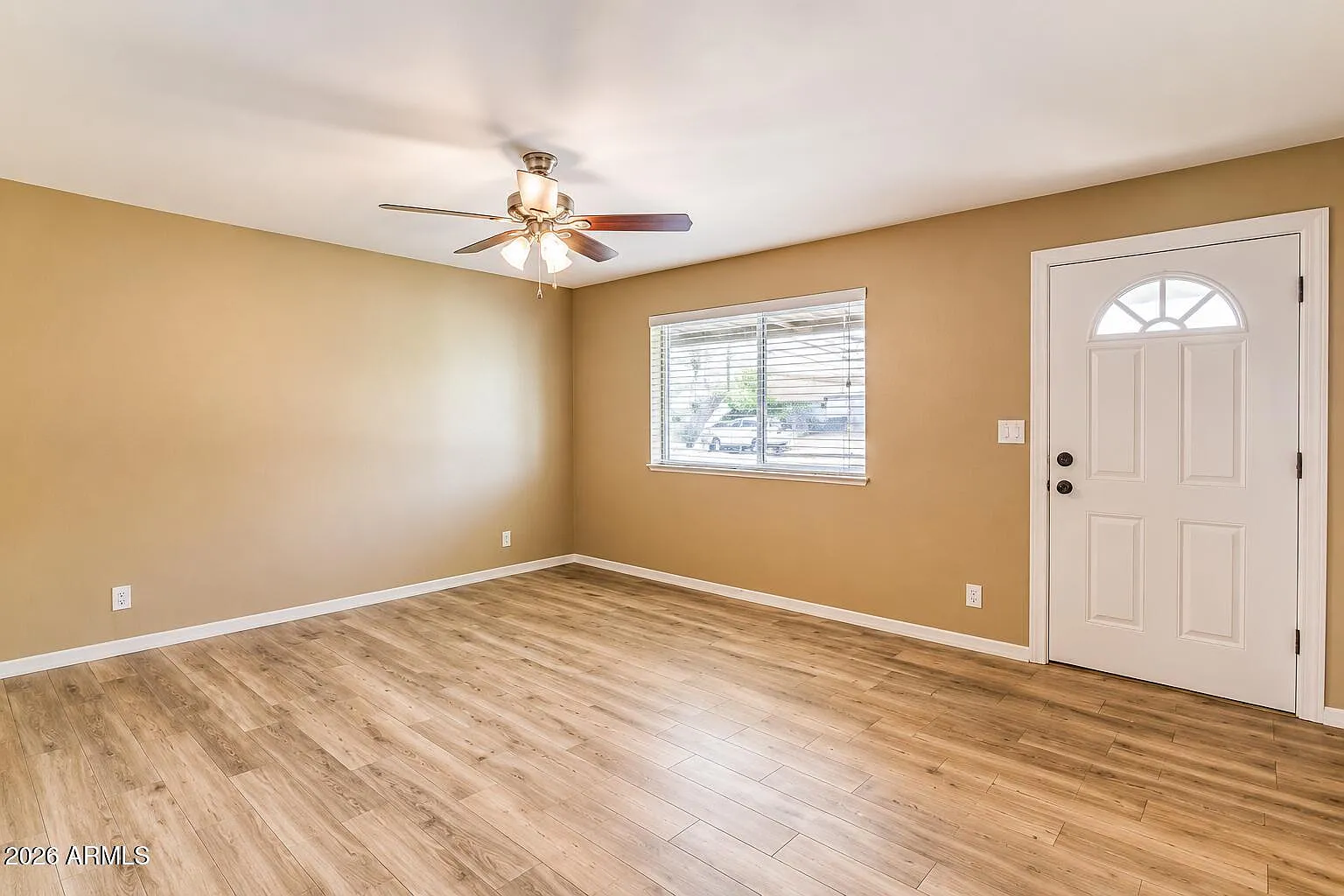 4 bed, 2.0 bath, 1456 sqft, $3,100 — Photo 2