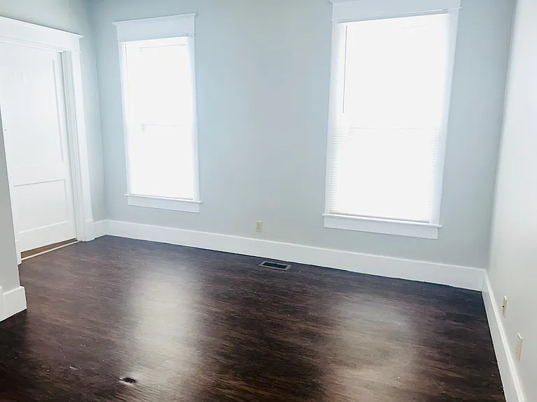 1626 Ellwood Ave #1 — Photo 6