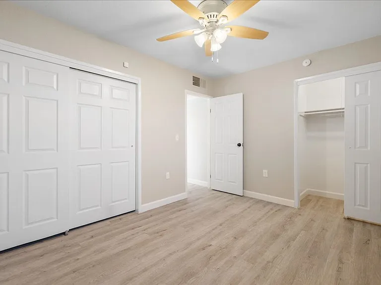 2205 N 9th Ave — Photo 17