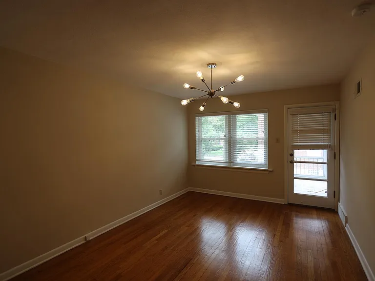 7575 Parkdale Ave #2W — Photo 11