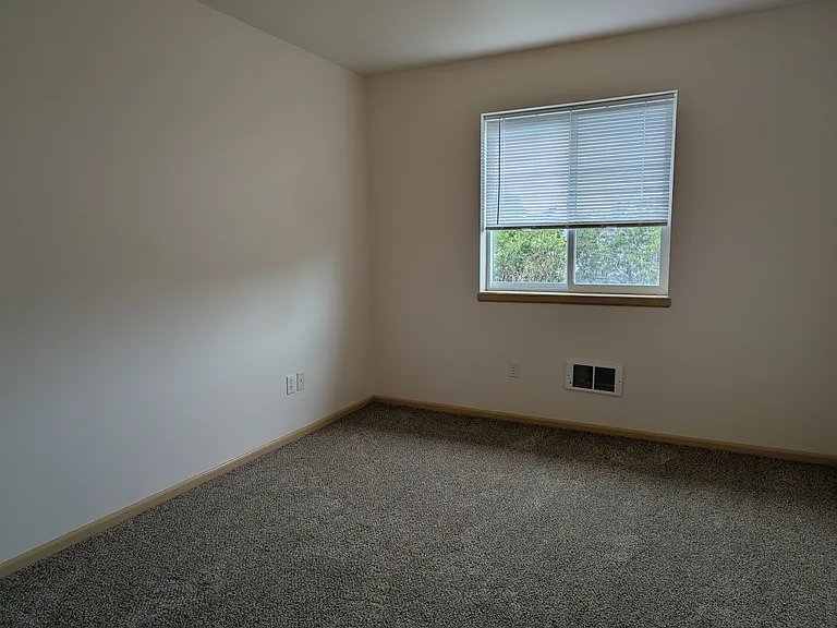 1017 Greenview Ave SW #104 — Photo 15
