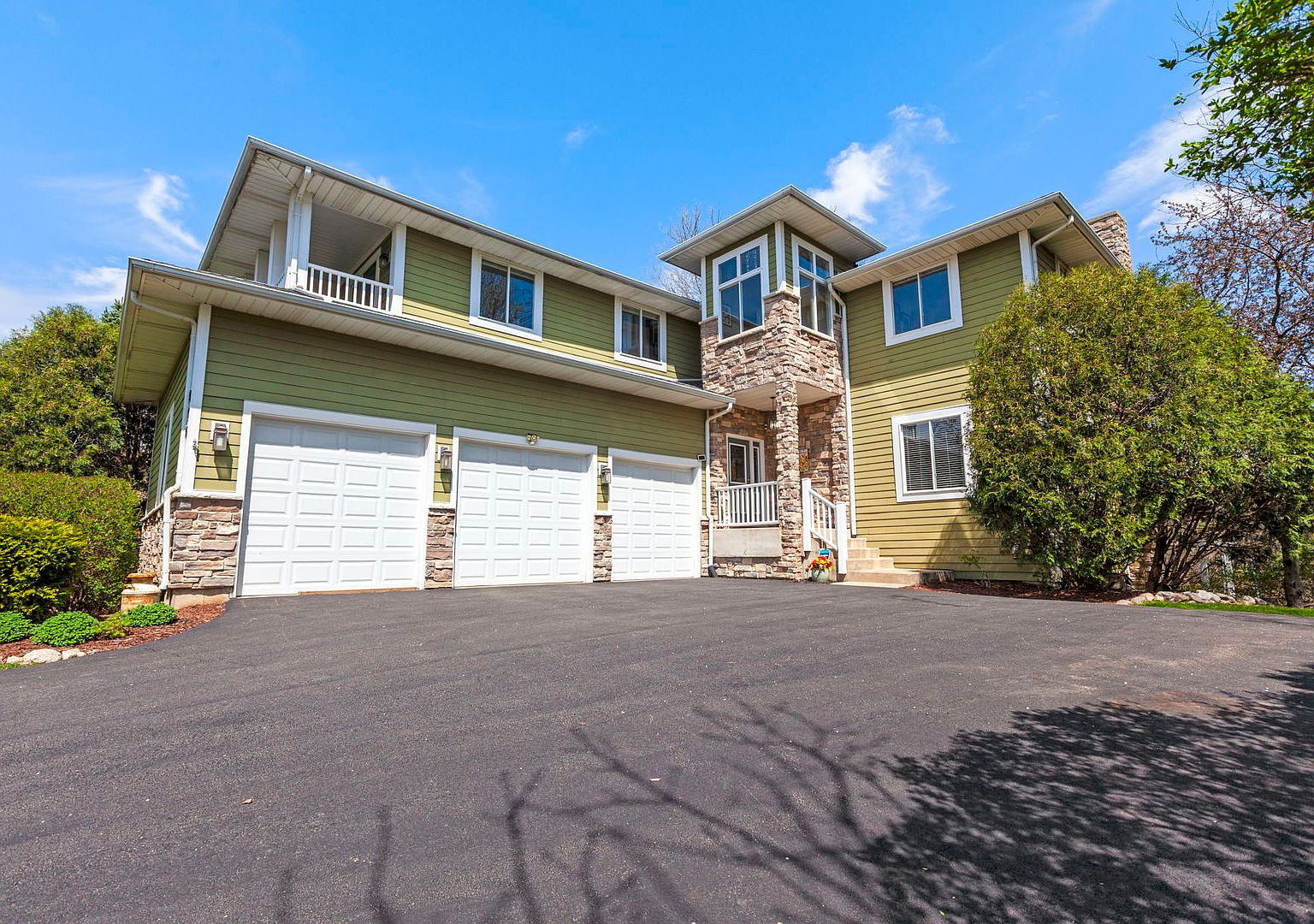980 Dakota Dr, Woodstock, IL 60098 | Zillow