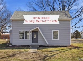 320 N Oak St, Breese, IL 62230