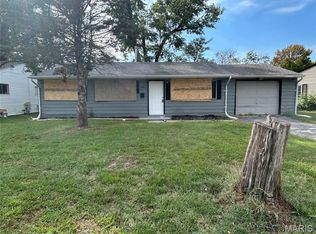1706 Andrews Dr, Cahokia, IL 62206