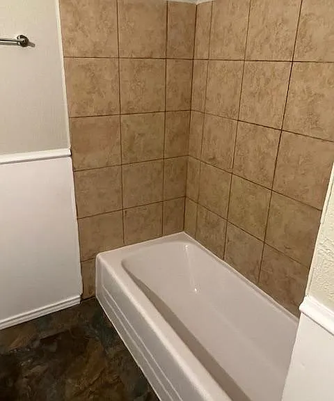 1505 Maloney St — Photo 11