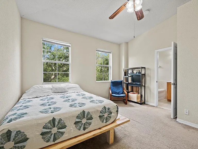 335 E Thatch Palm Cir #104 — Photo 18