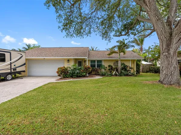 13440 Rustic Pines Blvd S, Seminole, FL 33776
