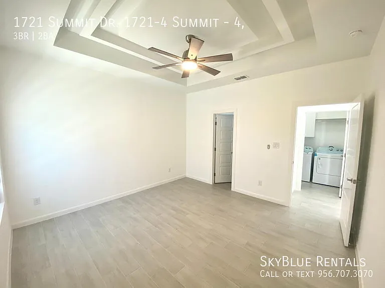 1721 W Sumitt Dr #4 — Photo 3
