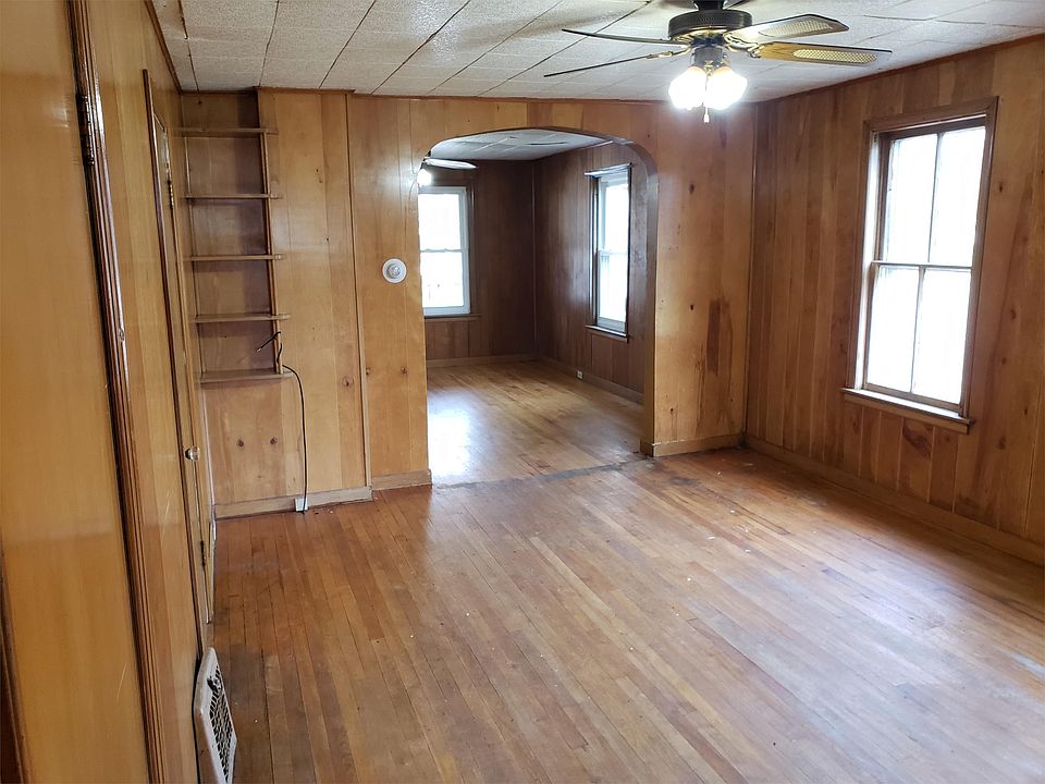 1st image of 1511 Saint Clair Ave