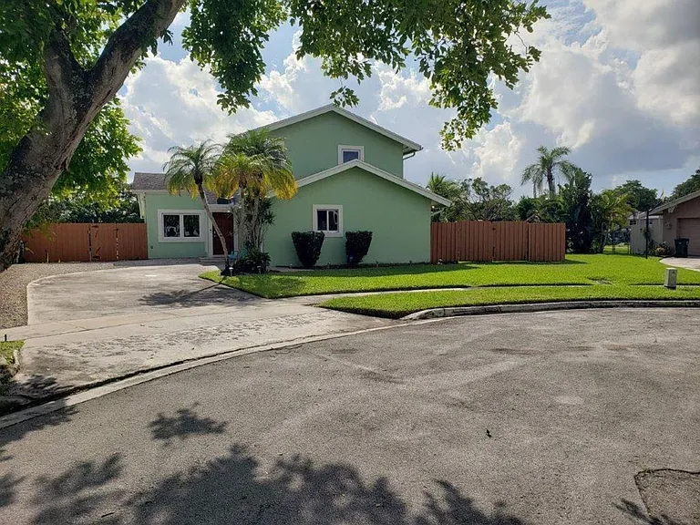 801 NW 49th Way #801 — Photo 25