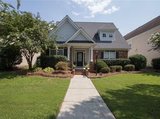 866 Scales Rd, Suwanee, GA 30024