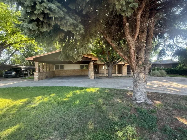 1203 S Jefferson St, Hugoton, KS 67951