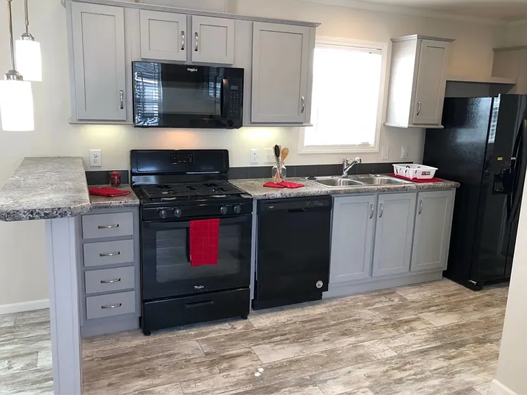 4526 Peachtree Ct — Photo 1