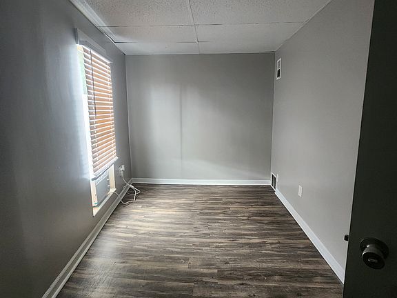 2nd image of 4455 Decoursey Ave #D