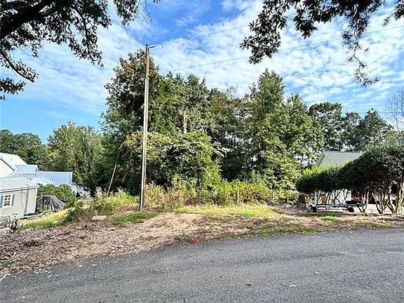 3rd image of 4033 Sargent Cir #17
