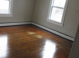 29 Bellevue St #4, Waterville, ME 04901