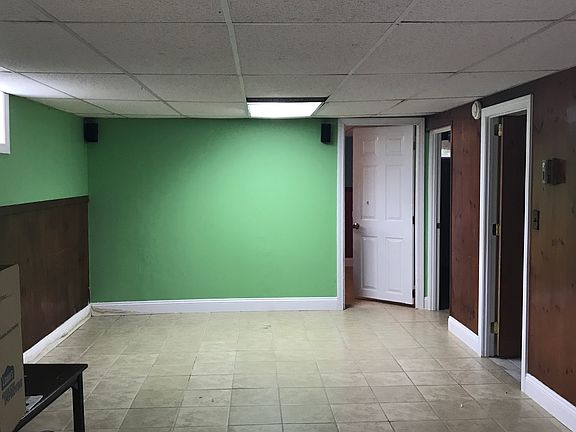 5th image of 133 Beachmont Ave