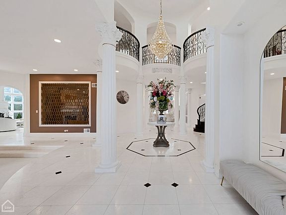 2nd image of 355 Flagg Ct