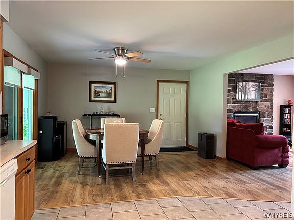 4th image of 7020 Potter Rd