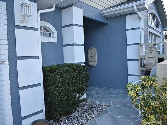 4th image of 6884 Bronte Cir