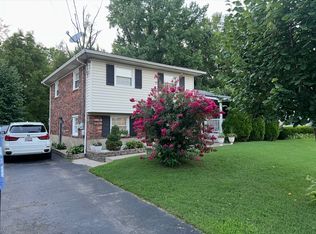 7202 Lawnside Dr, Louisville, KY 40214