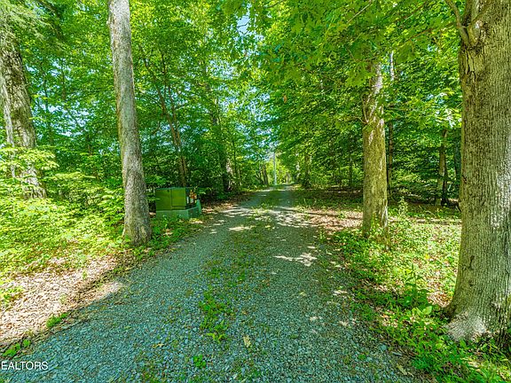 5th image of 129 Smith Rd