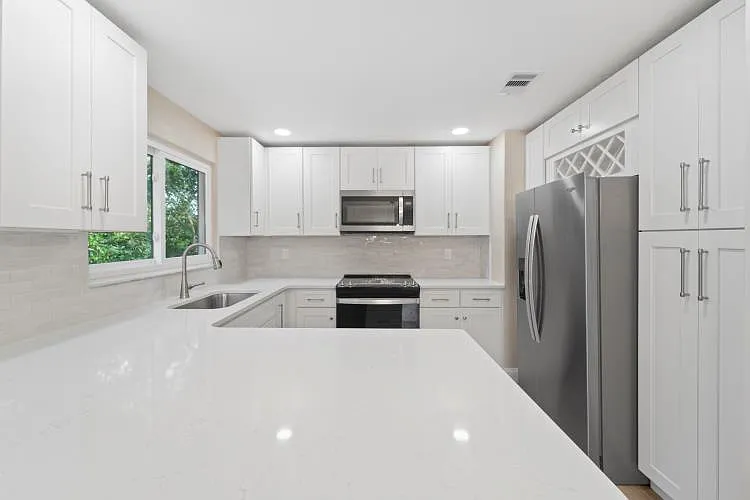 4710 S Peninsula Dr — Photo 8