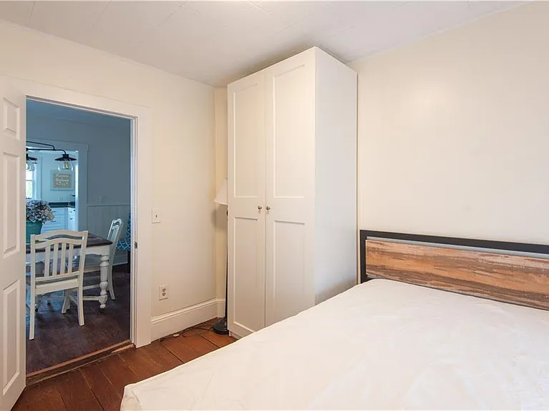 11 Brewer St — Photo 18