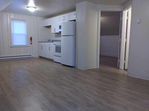 2nd image of 55 Saint Germaine Ct #B