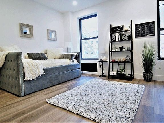 2nd image of 2785 Broadway #22