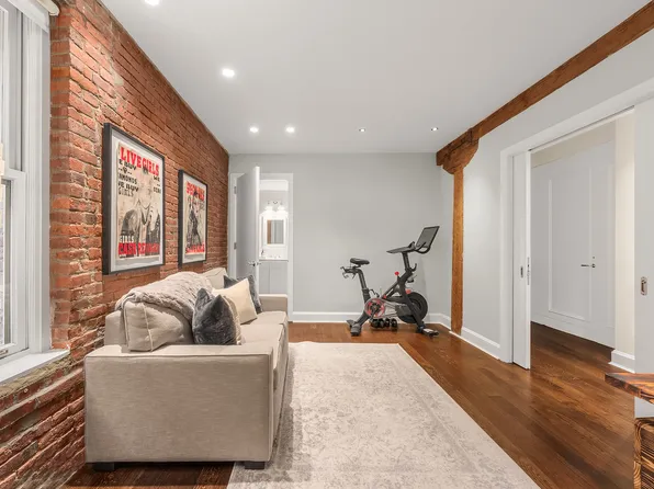 62 Beach Street image 10 of 14