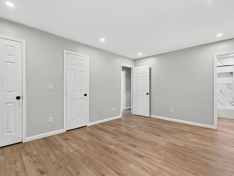2136 Sara Ashley Way — Photo 35
