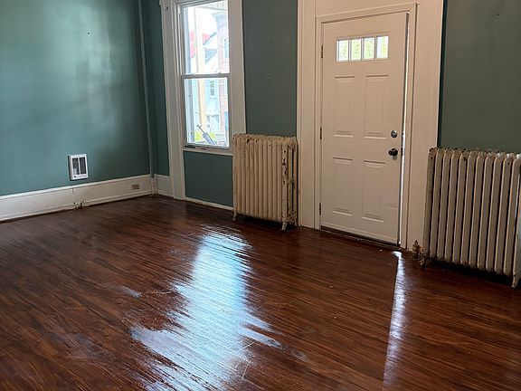 2nd image of 605 Mahantongo St #1
