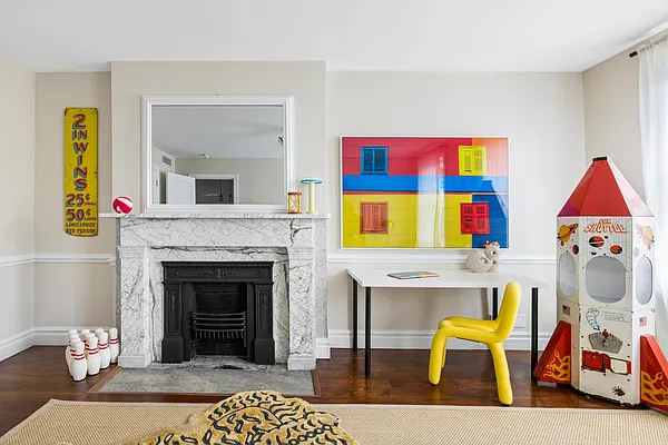 Sold by Compass | media 25