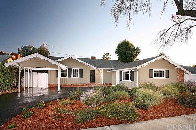 The colorful drought tolerant landscaping with dri