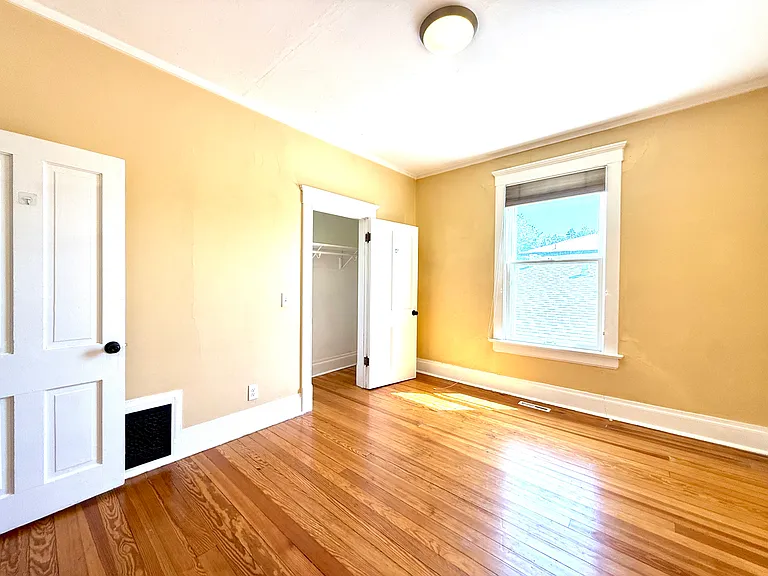 1421 Mapleton Ave — Photo 20