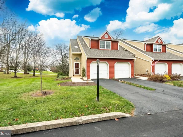 110 Fairfield Ct, West Chester, PA 19382