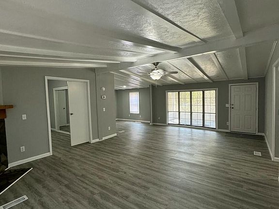 5th image of 4405 Centennial Ave