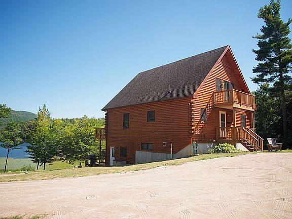 Log Home on Augur Lake