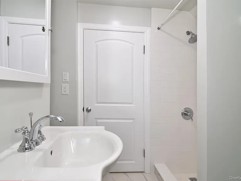 19 Primrose Ave #3 — Photo 4