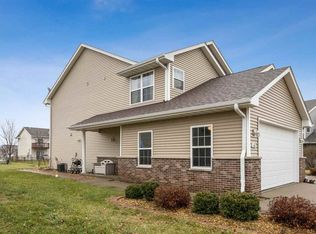 38 Thistle Ct, Iowa City, IA 52240