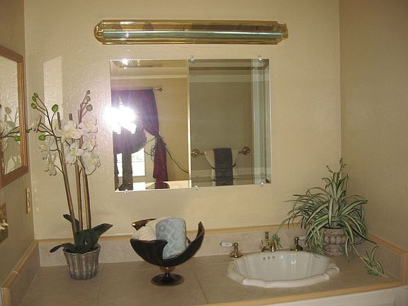 4th image of 6339 Menlo Dr