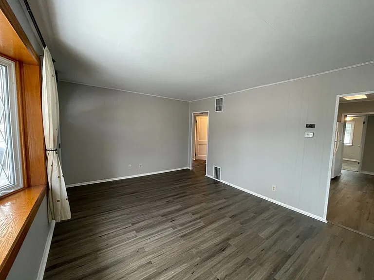 3449 S Kansas Ave — Photo 5