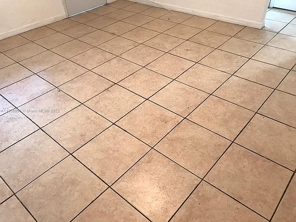 4th image of 5650 NE Miami Ct