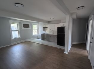 164 4th Ave #3, East Orange, NJ 07017