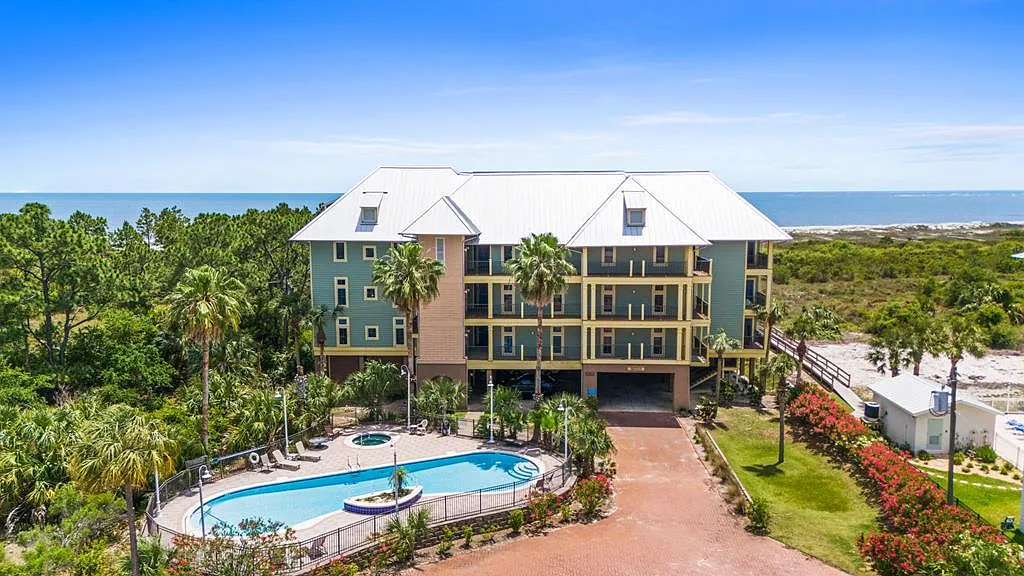 197 Cape Pointe Dr #C3, Pt Saint Joe FL - Owner Finance Home