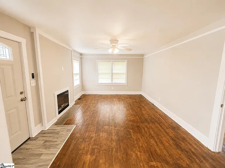 170 Carol Dr — Photo 10