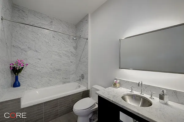 Rented by CORE | media 19